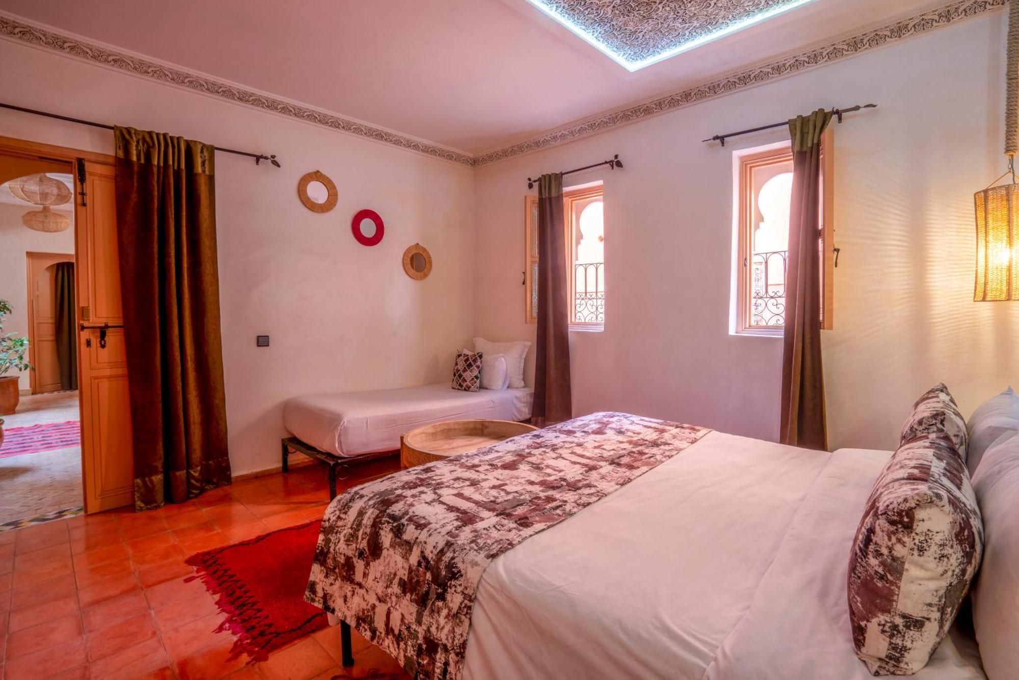 Riad Dar Ennakhla Marrakesh Ngoại thất bức ảnh